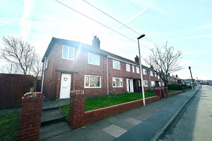 3 Bedroom End Terrace House To Rent In Tyrone Avenue, Blackpool, FY2