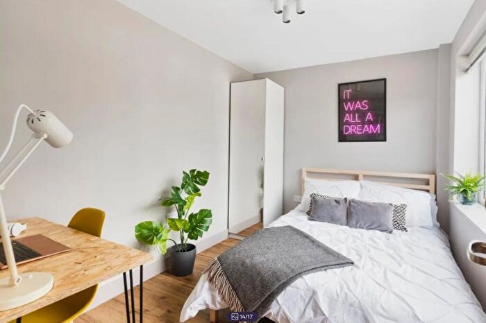 7 Bedroom House To Rent In Conygre Grove, Bristol, BS34