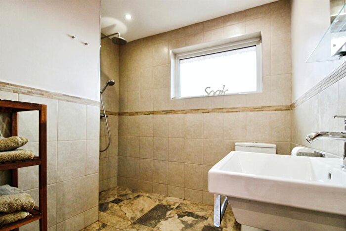 4 Bedroom Detached House For Sale In Grimson Close, Sully, Penarth, CF64