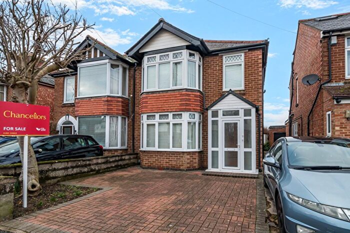 3 Bedroom Semi Detached House For Sale In Wilkins Road, East Oxford, OX4