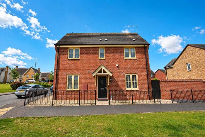 3 Bedroom Semi-Detached House For Sale In Home Farm Drive, Buckton Fields, Boughton, Northampton, NN2