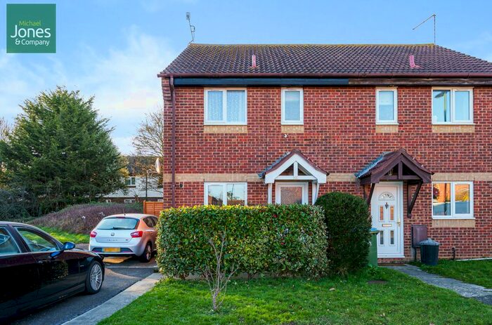 3 Bedroom End Of Terrace House To Rent In Sheepfold Avenue, Rustington, BN16