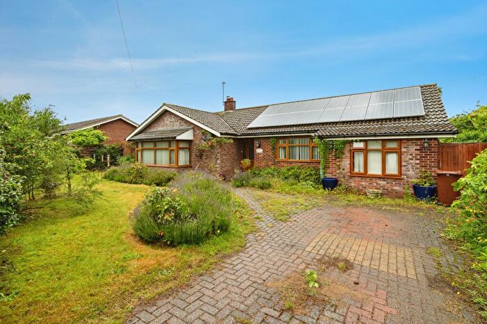 3 Bedroom Bungalow For Sale In Church Road, Bungay, NR35