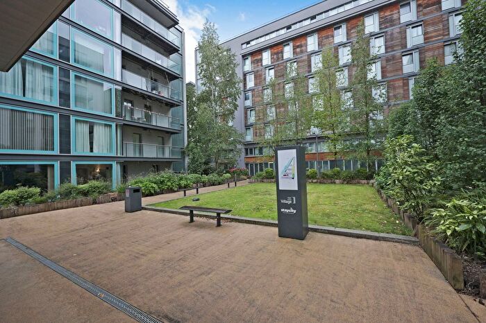 2 Bedroom Flat For Sale In Cardinal Building, Station Approach, Hayes, UB3