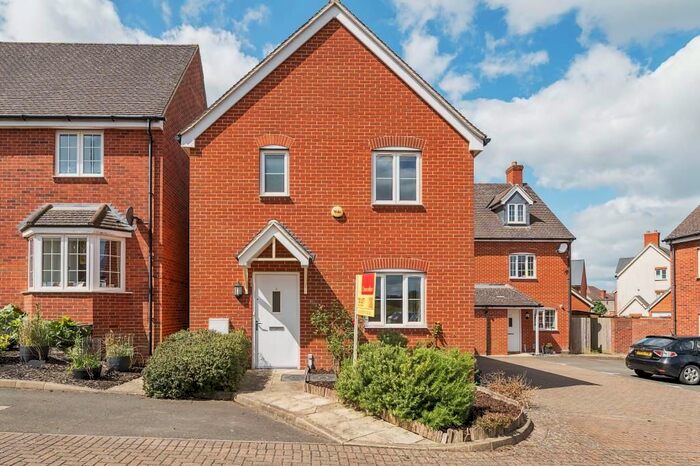 3 Bedroom Detached House To Rent In Cumnor Hill, Botley, OX2