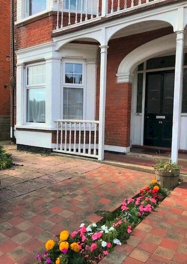 1 Bedroom Flat To Rent In Leopold Road, Felixstowe, IP11