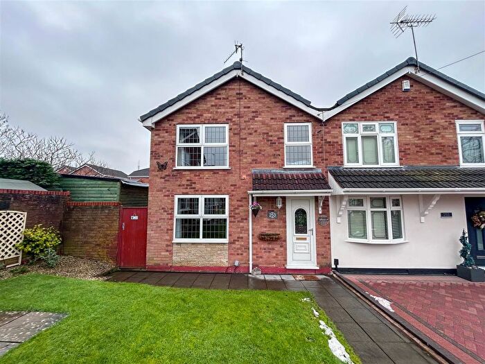 3 Bedroom Semi Detached House For Sale In Gayfield Avenue, Brierley Hill, DY5