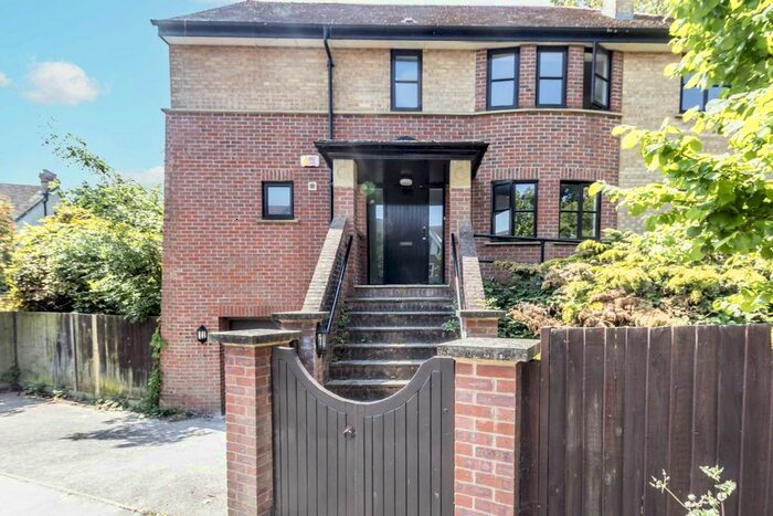4 Bedroom Detached House To Rent In St. Augustines Avenue, South Croydon, CR2