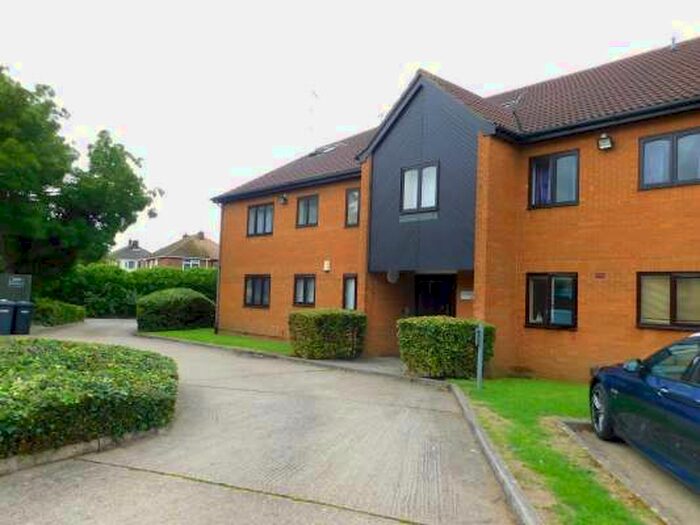 2 Bedroom Flat To Rent In Stagshaw Drive, Fletton, Peterborough, PE2