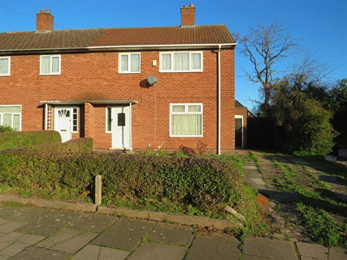 3 Bedroom End Of Terrace House For Sale In Coneyford Road, Shard End, Birmingham, B34