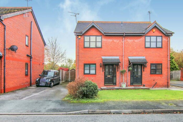 2 Bedroom Semi-Detached House To Rent In Hoole Gardens, CH2