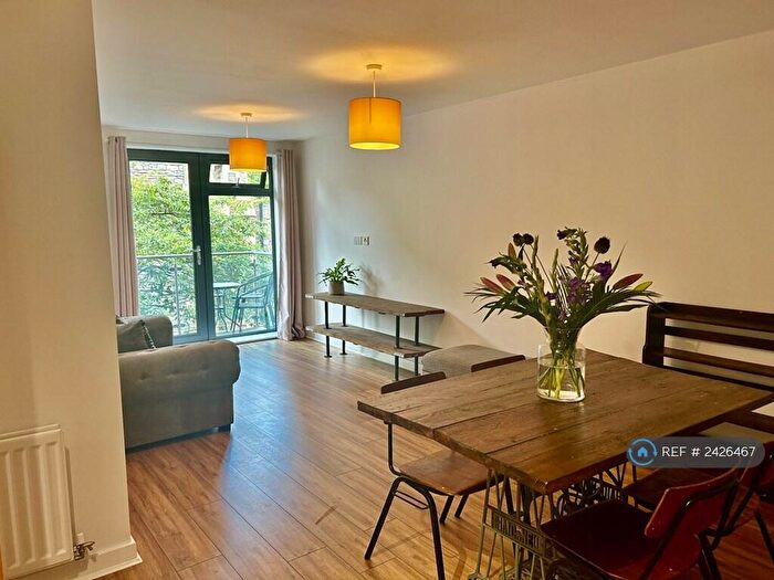 2 Bedroom Flat To Rent In Pennywell Road, Bristol, BS5