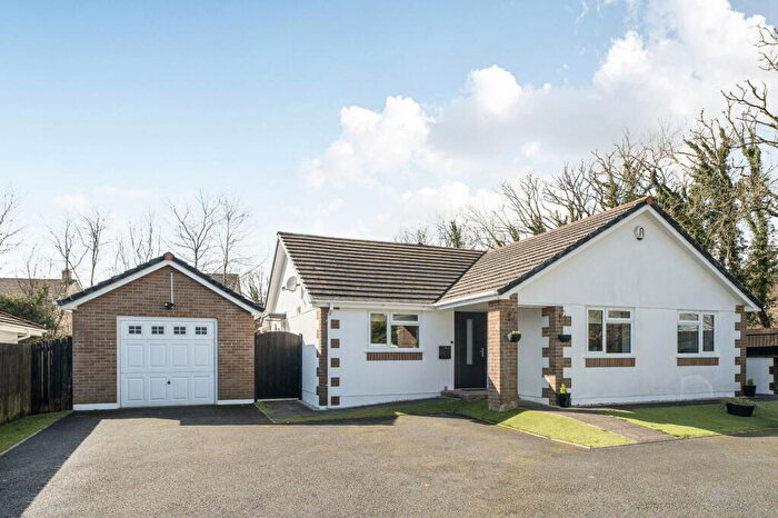 3 Bedroom Detached Bungalow For Sale In School Road, Pensilva, PL14