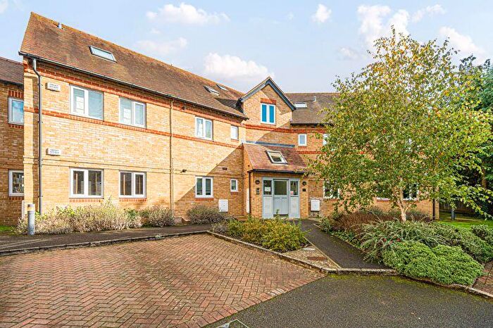 2 Bedroom Flat To Rent In Banbury Road, Oxford, OX2