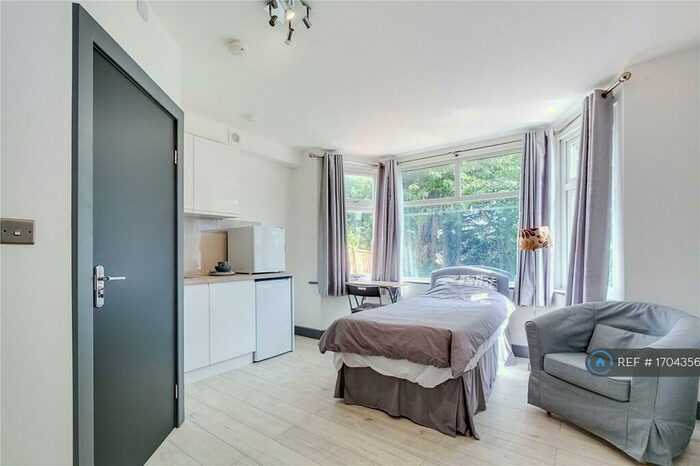 Studio To Rent In Dollis Hill Lane, London, NW2