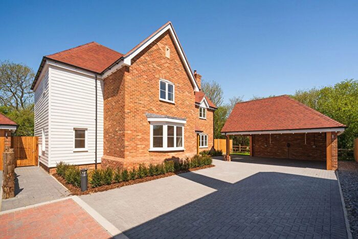 4 Bedroom Detached House For Sale In Canterbury Road, Ashford, TN25