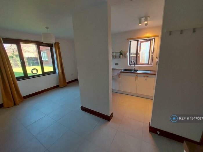 1 Bedroom Flat To Rent In Anthony Road, London, SE25