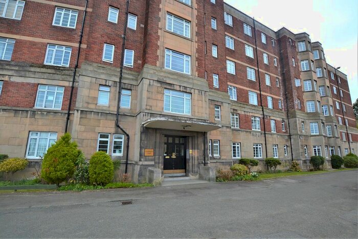 2 Bedroom Flat To Rent In Learmonth Court, Edinburgh, EH4