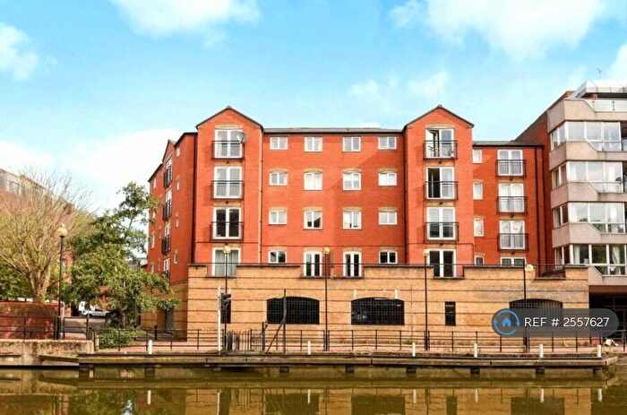 2 Bedroom Flat To Rent In Highbridge Wharf, Reading, RG1