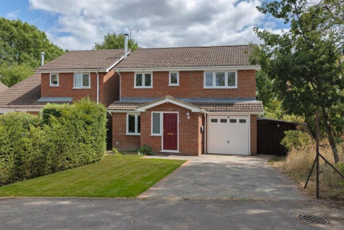 4 Bedroom Detached House For Sale In Lingfield Road, Borough Green, Sevenoaks, TN15