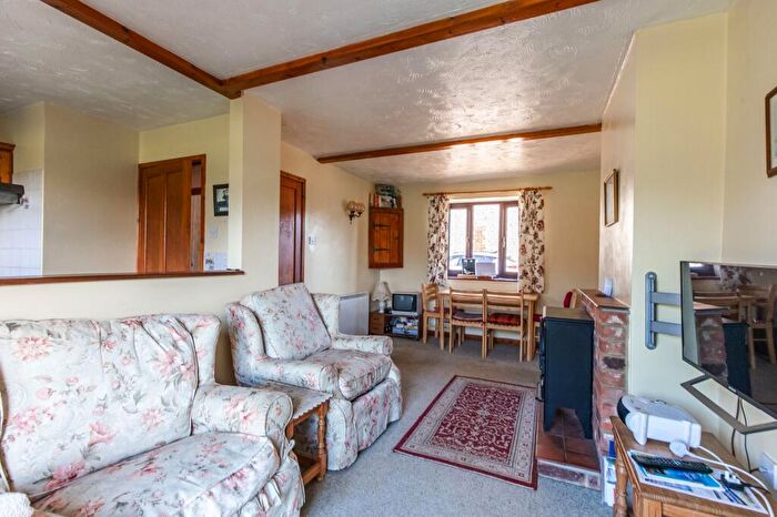 2 Bedroom Terraced Bungalow For Sale In Thornham, PE36