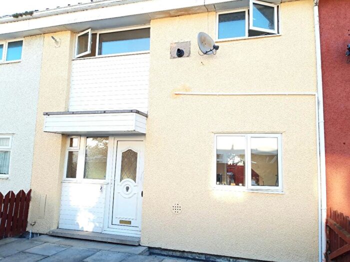 3 Bedroom Terraced House For Sale In Dibsdane, Hull, HU6
