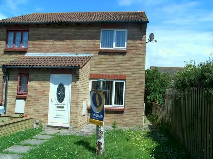 2 Bedroom Semi-Detached House To Rent In Beaufort Way, Rhoose, Vale Of Glamorgan, CF62