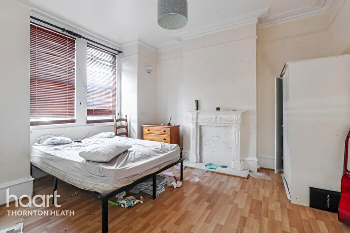 4 Bedroom Character Property For Sale In Buller Road, Thornton Heath, CR7