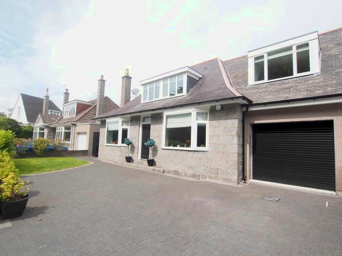 4 Bedroom Detached House To Rent In Woodburn Gardens, Aberdeen, AB15