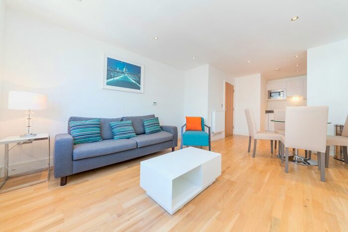 1 Bedroom Flat To Rent In Canary View, Dowells Street, Greenwich, London, SE10