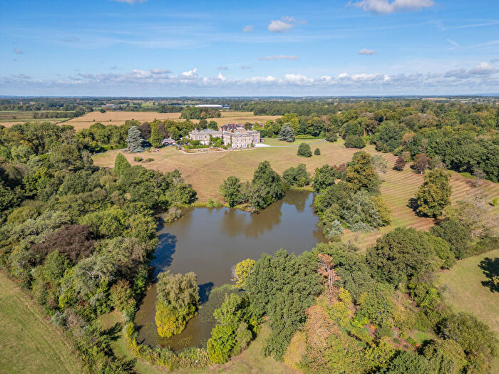 5 Bedroom Country House For Sale In Rangemore Hall, Burton-on-trent, DE13