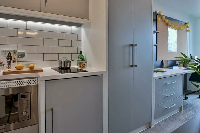 1 Bedroom House To Rent In Silicon Way Shoreditch, London, London, N1