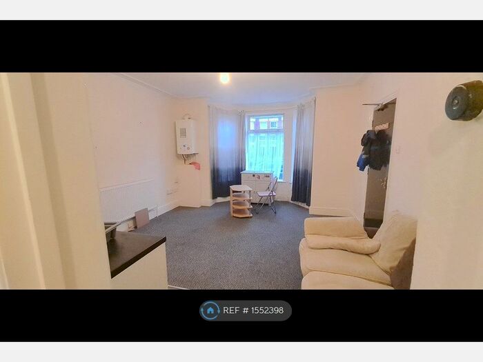1 Bedroom Flat To Rent In Salisbury Road, Great Yarmouth, NR30