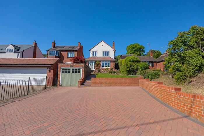 3 Bedroom Detached House For Sale In Bridgnorth Road, Stourton, Stourbridge, DY7