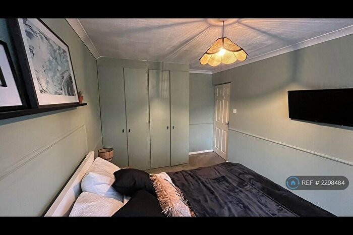 2 Bedroom Flat To Rent In Fentham Court, Solihull, B92