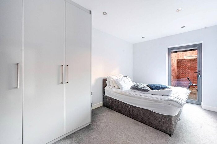 2 Bedroom Flat To Rent In Elm Park, Stanmore, HA7