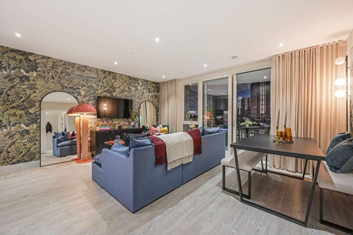 2 Bedroom Flat For Sale In Dagenham Green, Dagenham, RM9