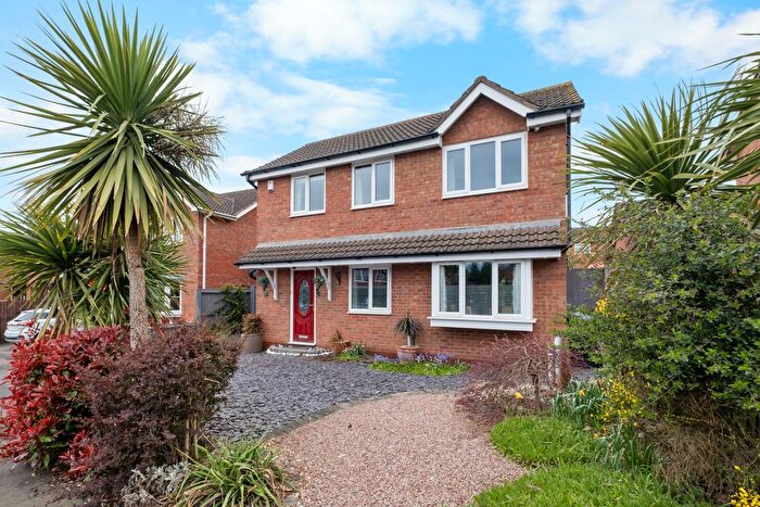 3 Bedroom Detached House For Sale In The Flats, Bromsgrove, B61