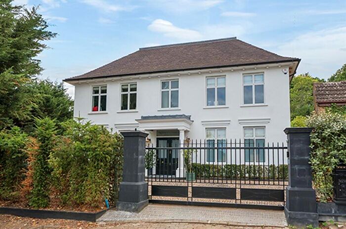 5 Bedroom Detached House For Sale In Hill Crescent, Totteridge, N20