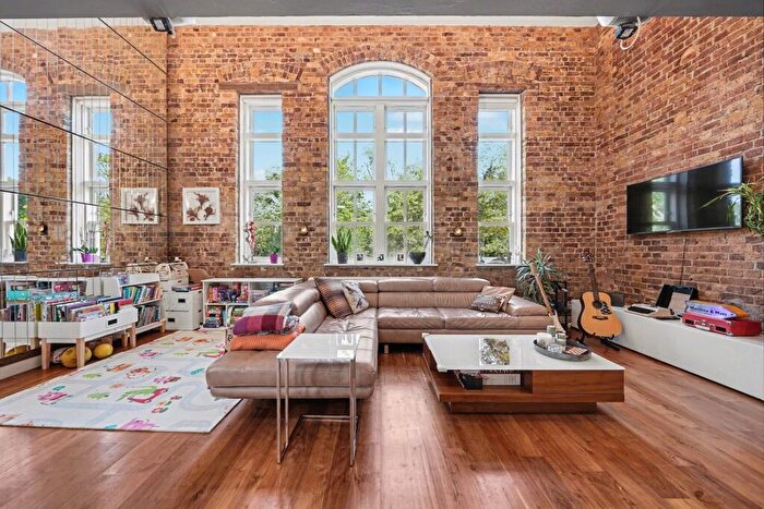 2 Bedroom Apartment For Sale In Linstead Street, West Hampstead, NW6