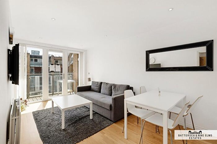 1 Bedroom Flat For Sale In Viridian Apartments, Battersea Park Road, London, SW8