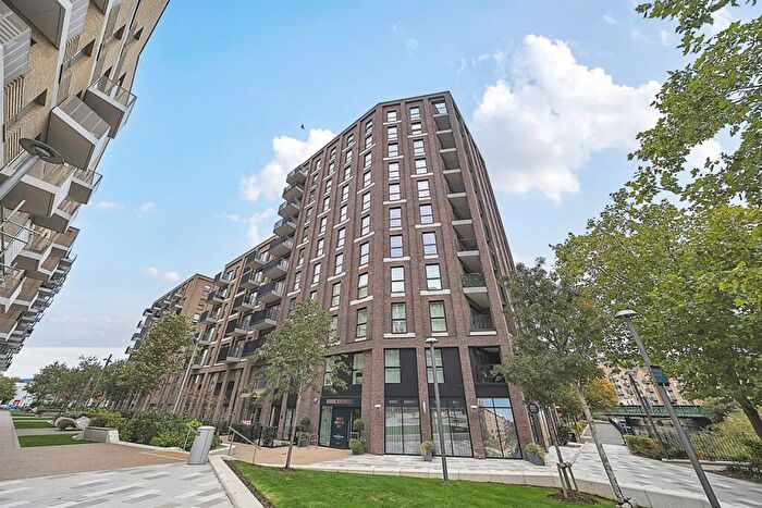2 Bedroom Apartment To Rent In Carraway Street, Reading, RG1