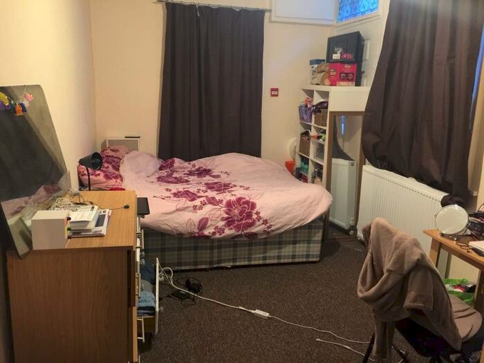 1 Bedroom Terraced House To Rent In A Blandford Gardens, LS2