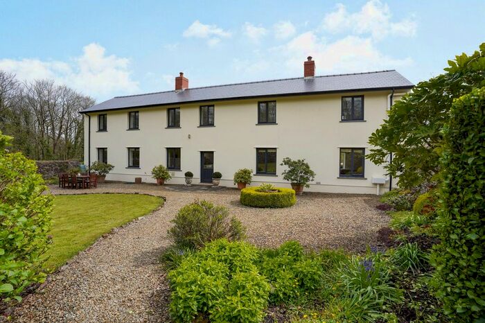 4 Bedroom Farmhouse For Sale In Orielton, Pembroke, SA71