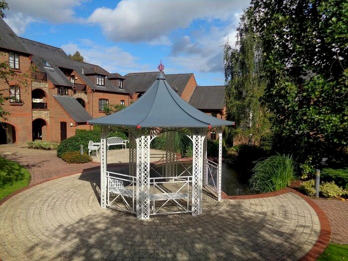 2 Bedroom Flat To Rent In Dolphin Court, High Wycombe, HP11