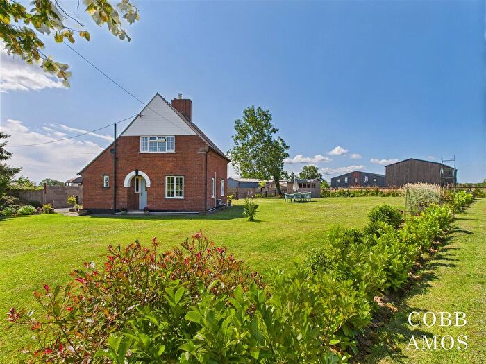 3 Bedroom Detached House For Sale In Almeley, Herefordshire, HR3