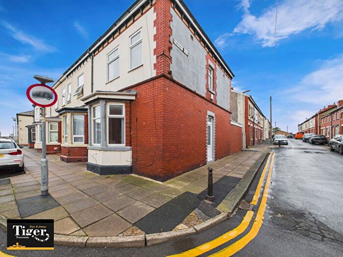 3 Bedroom End Of Terrace House For Sale In St. Anthonys Place, Blackpool, FY1