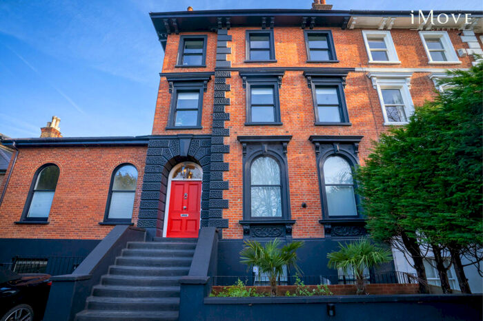 2 Bedroom Apartment To Rent In Michael John House, Southend Road, Beckenham, BR3