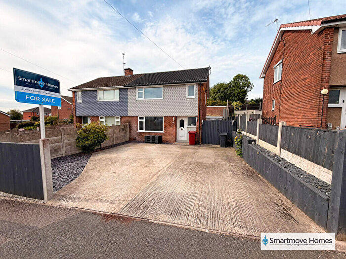 2 Bedroom Semi-Detached House For Sale In Hawthorne Road, Pinxton, Nottingham, NG16