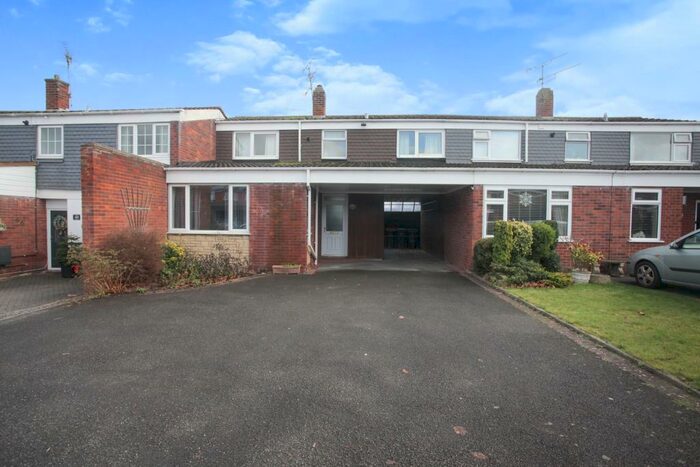 3 Bedroom Terraced House For Sale In York Avenue, Atherstone, Warwickshire, CV9